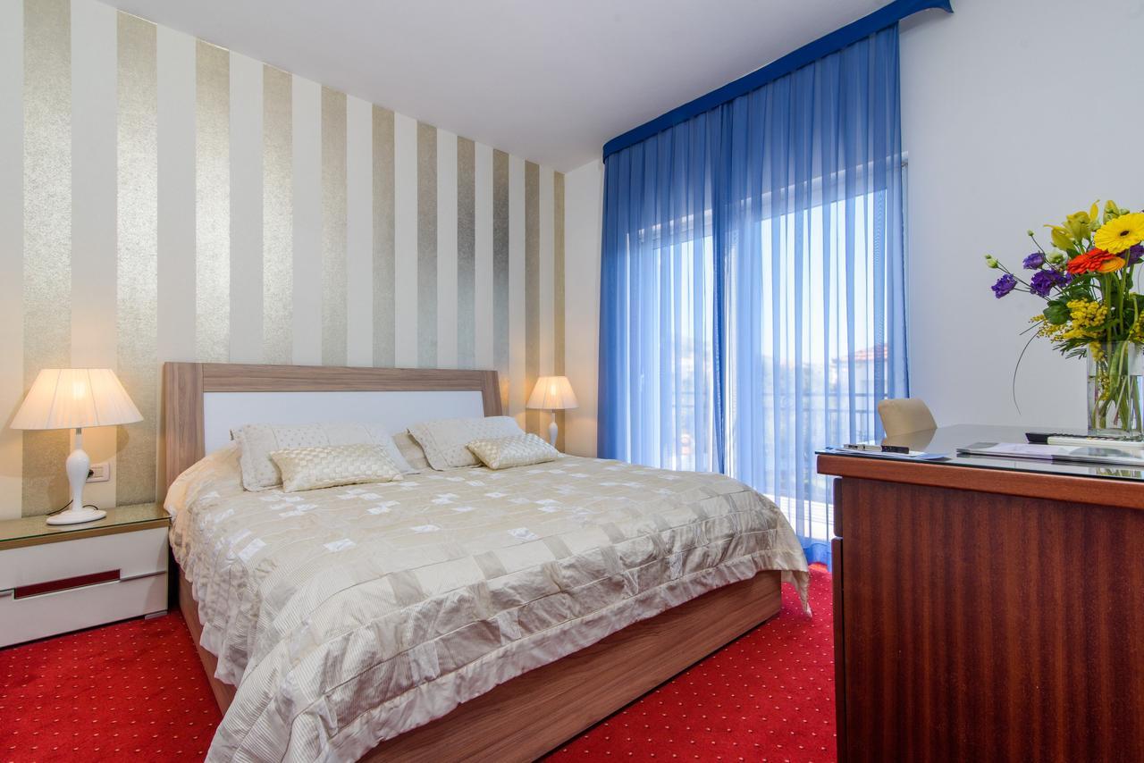 Villa Mediterana Seget Vranjica Ngoại thất bức ảnh