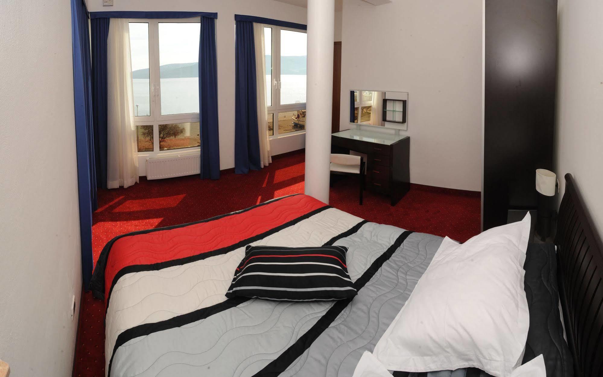 Villa Mediterana Seget Vranjica Ngoại thất bức ảnh